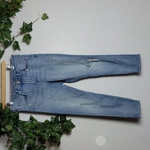 &DENIM GIRLFRIEND CUT Distressed Jeans 32